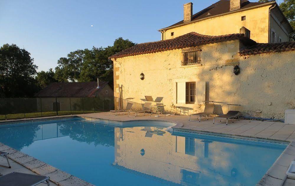 Aux Trois Fontaines Bed & Breakfast Eynesse Exterior photo
